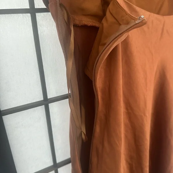 Selfie Leslie Well Versed Pleated Bust Split Midi Dress Chocolate Brown Small - Picture 8 of 10